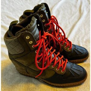 Nike Air Size 7.5 684954-300 Dunk High Wedge Sneaker Boot Dark Loden Anthracite